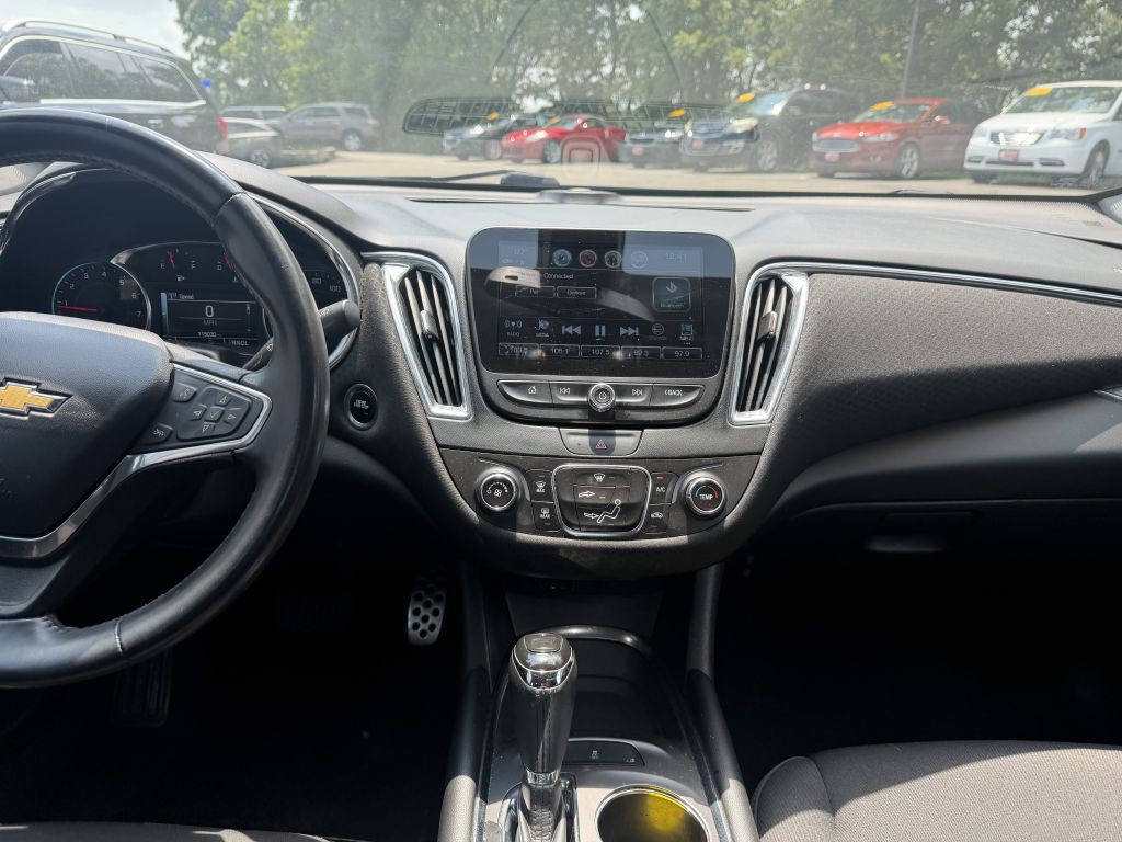 2017 Chevrolet Malibu Image 28