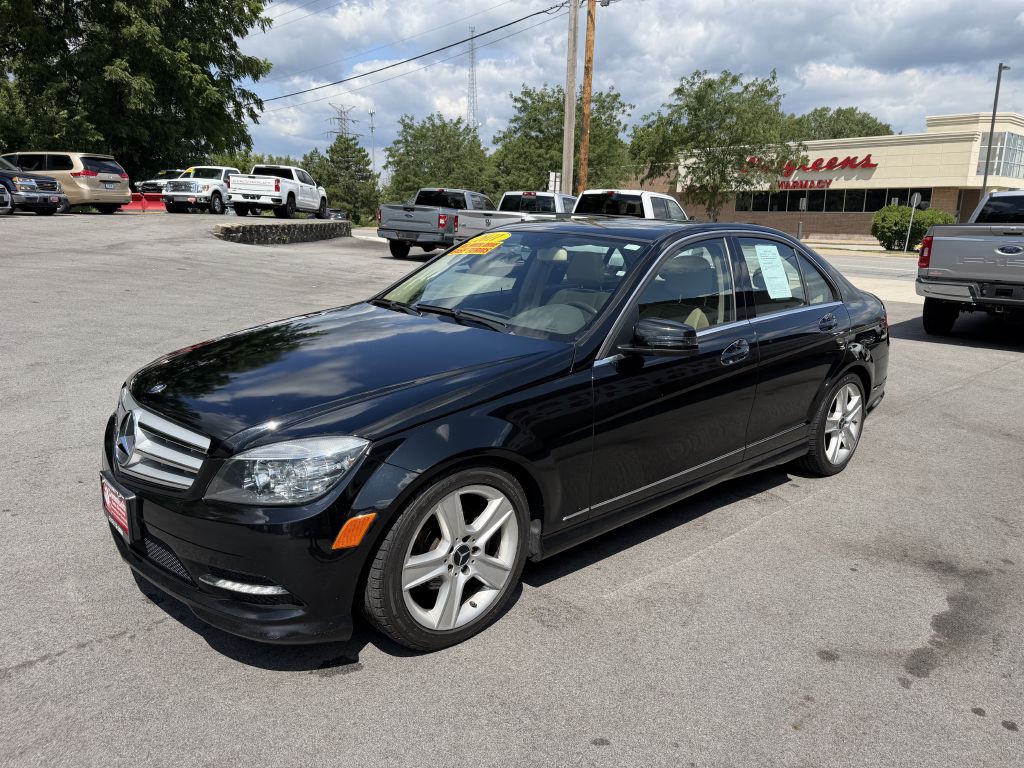 2011 Mercedes-Benz C-Class Image 4
