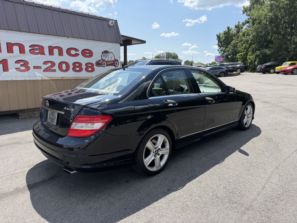 2011 Mercedes-Benz C-Class Image 7