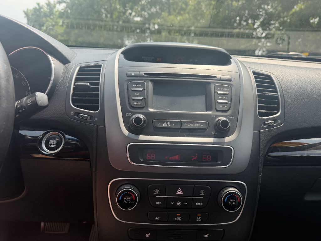 2014 Kia Sorento Image 12