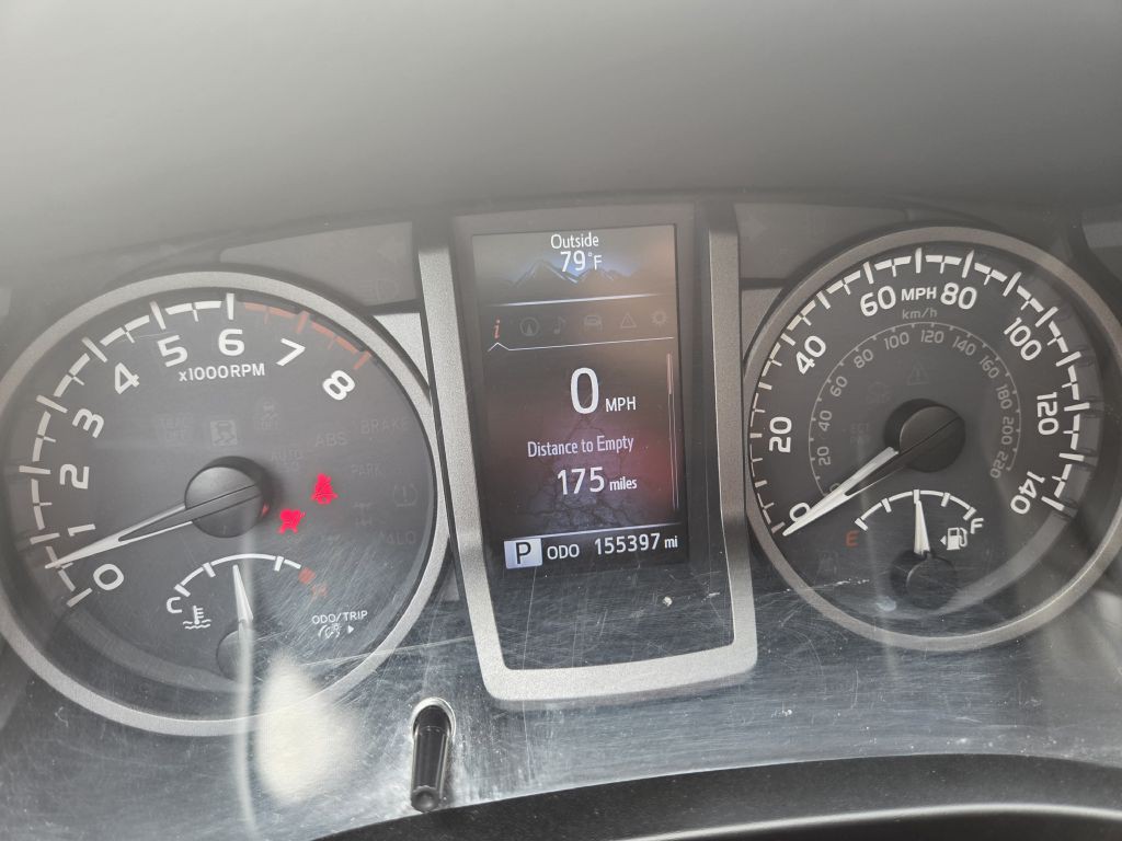2017 Toyota Tacoma Image 23