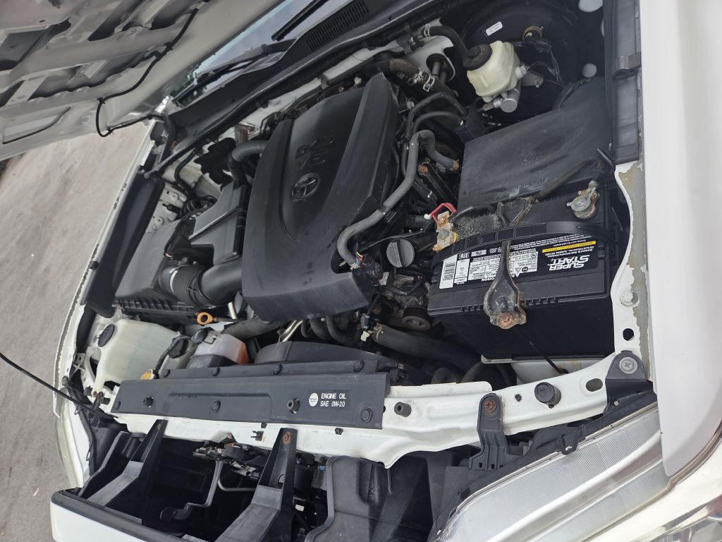 2017 Toyota Tacoma Image 26
