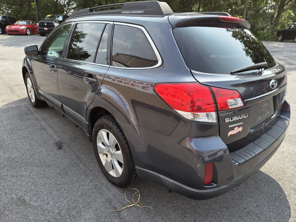 2011 Subaru Outback Image 5