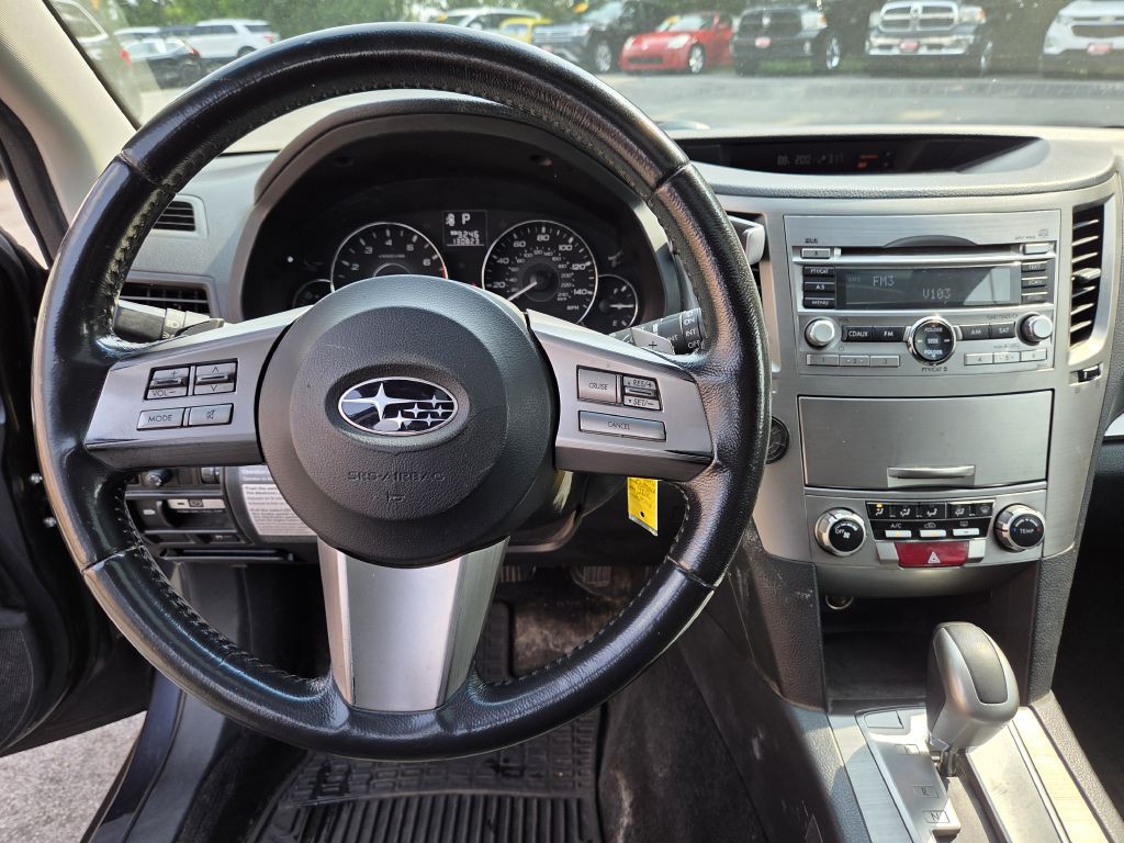 2011 Subaru Outback Image 20