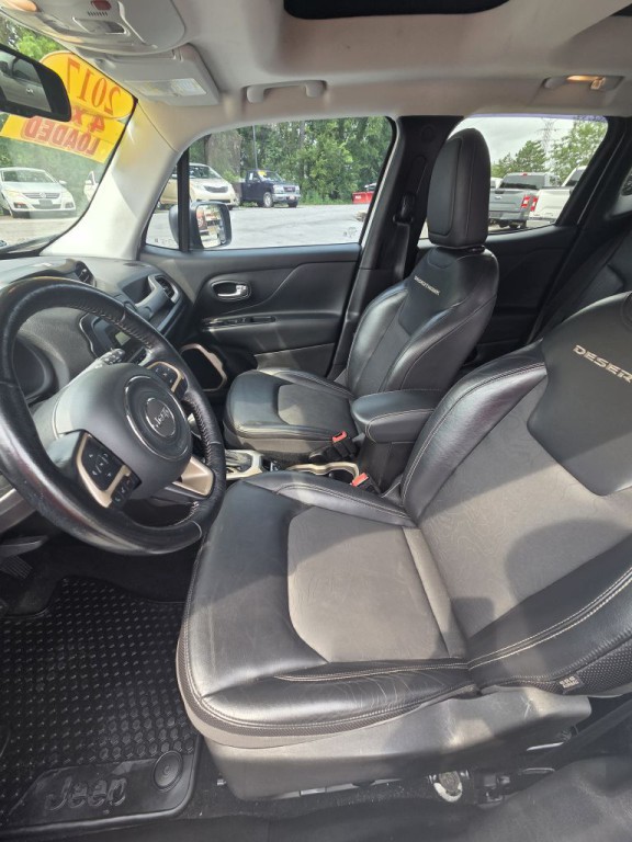 2017 Jeep Renegade Image 11