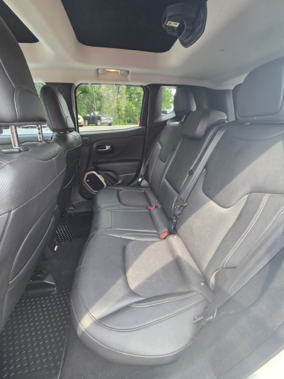 2017 Jeep Renegade Image 15