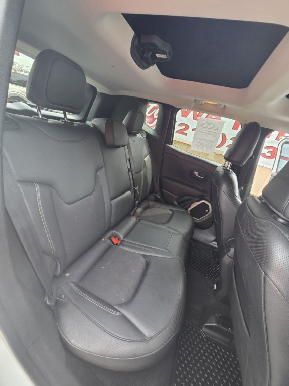 2017 Jeep Renegade Image 18