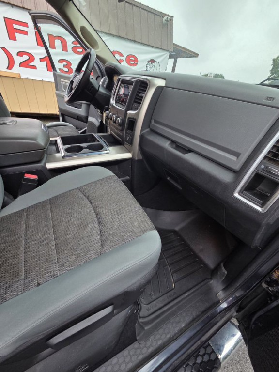 2013 RAM 1500 Image 18