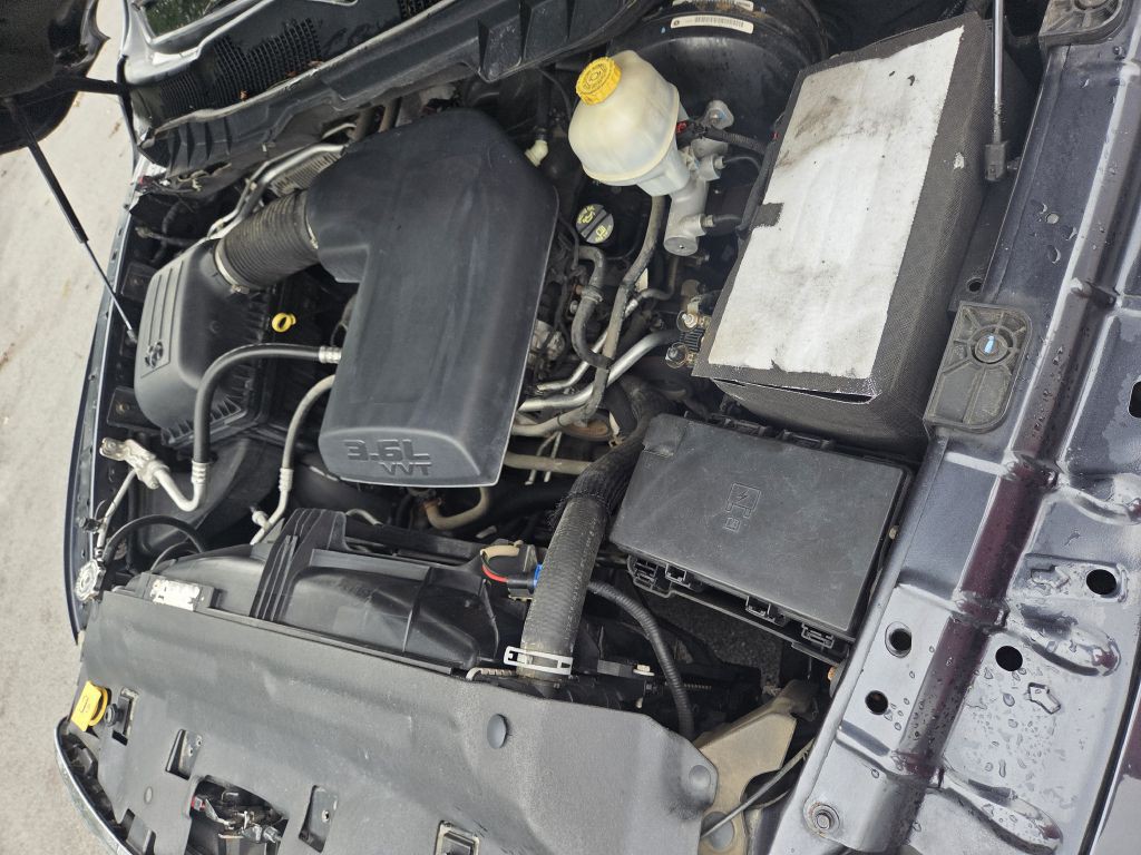 2013 RAM 1500 Image 25