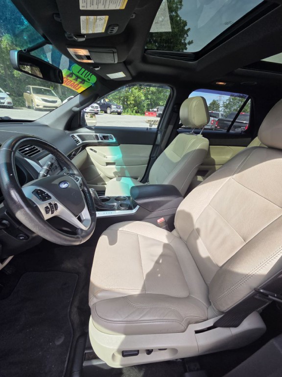 2011 Ford Explorer Image 11