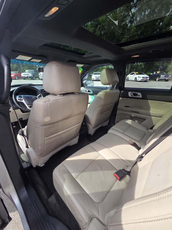 2011 Ford Explorer Image 14