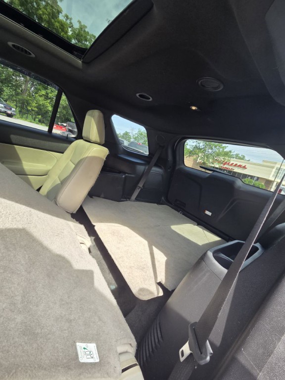 2011 Ford Explorer Image 16