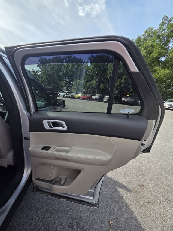 2011 Ford Explorer Image 17