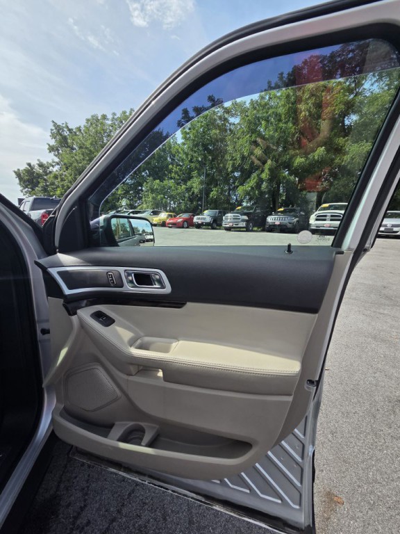 2011 Ford Explorer Image 20