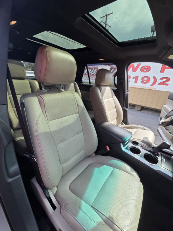 2011 Ford Explorer Image 22