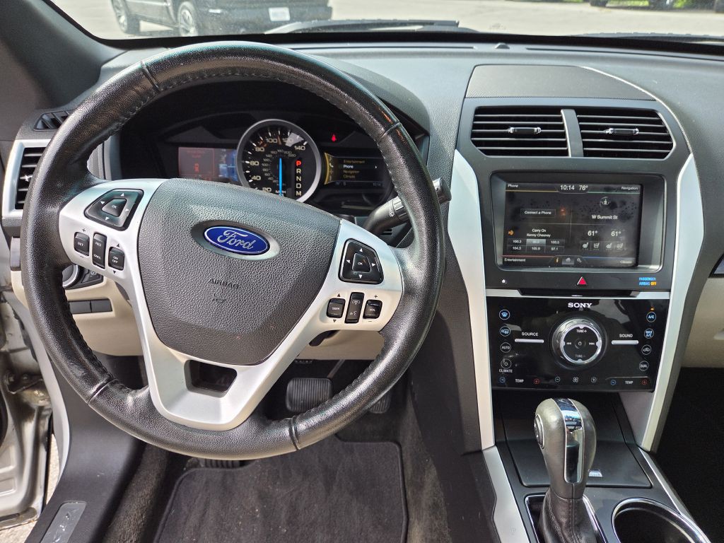 2011 Ford Explorer Image 24