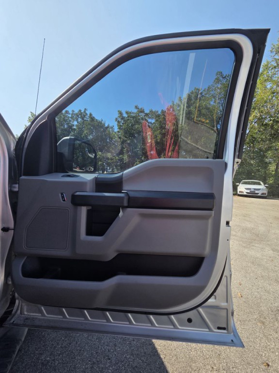 2015 Ford F-150 Image 19