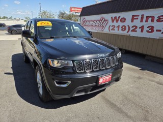 Image for 2022 Jeep Grand Cherokee Laredo E ID: 7653568