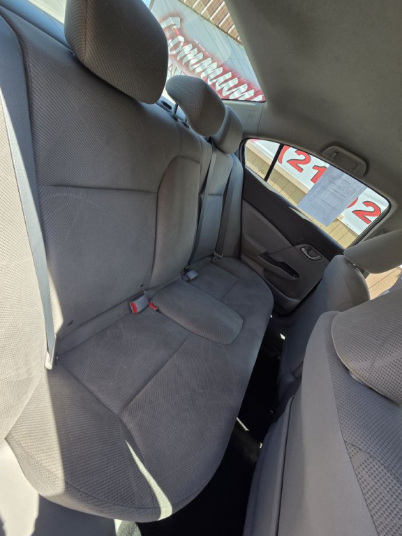 2012 Honda Civic Image 18