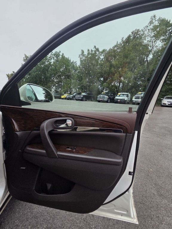 2014 Buick Enclave Image 23