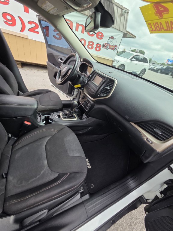 2015 Jeep Cherokee Image 20