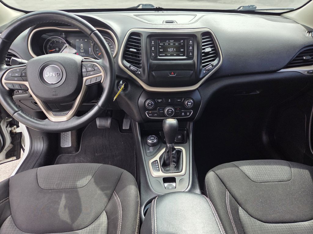 2015 Jeep Cherokee Image 22
