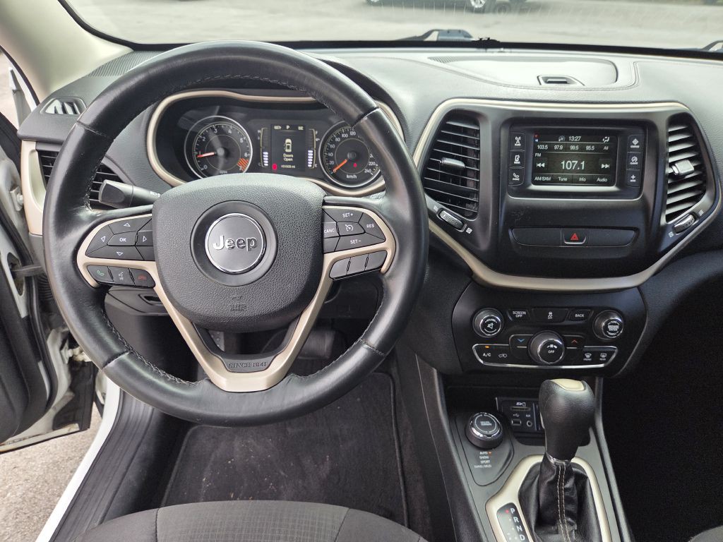 2015 Jeep Cherokee Image 23