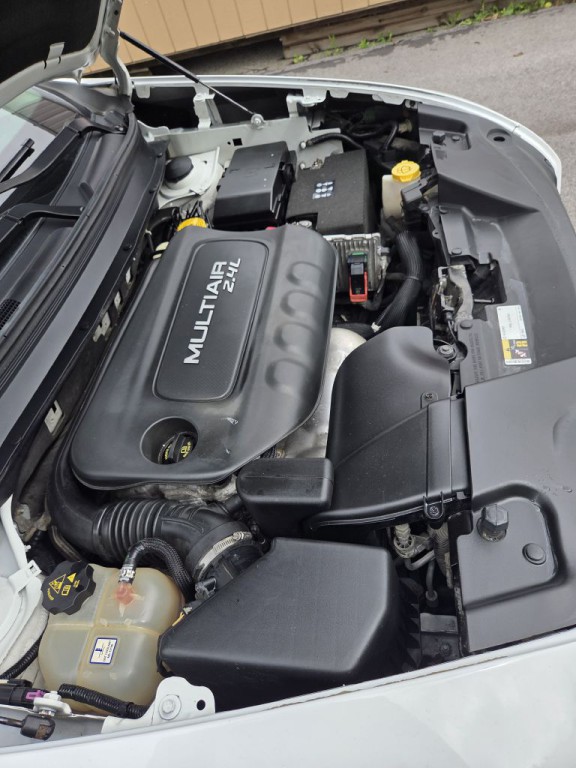 2015 Jeep Cherokee Image 25