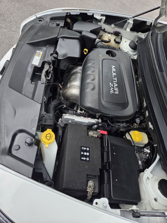 2015 Jeep Cherokee Image 27