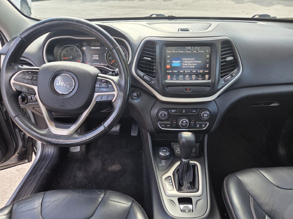 2015 Jeep Cherokee Image 23