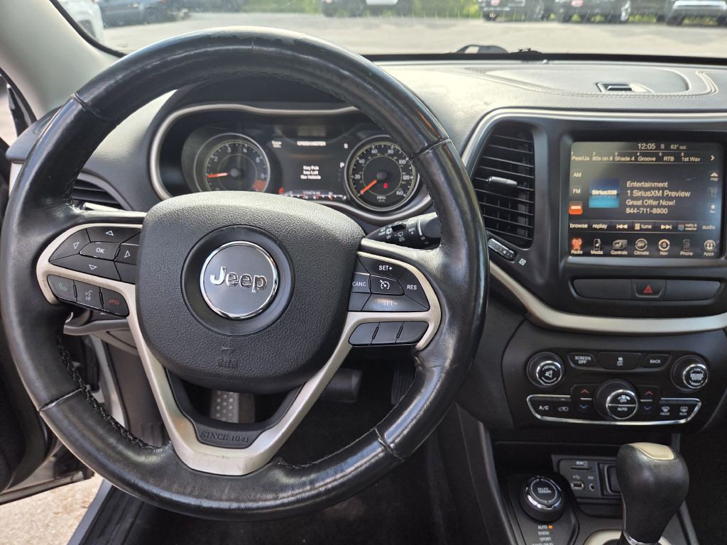 2015 Jeep Cherokee Image 24