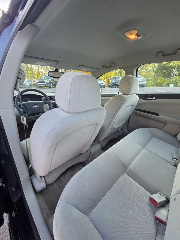 2007 Chevrolet Impala Image 13