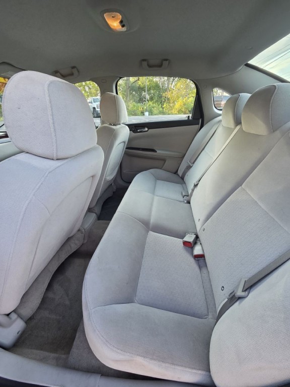 2007 Chevrolet Impala Image 14