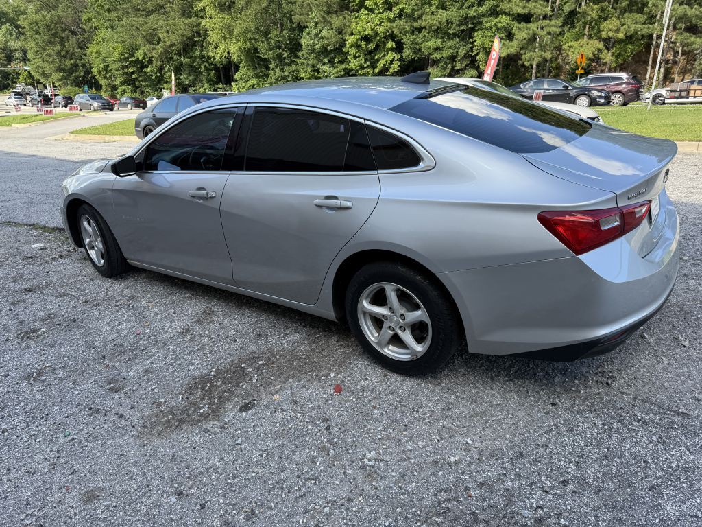 2016 Chevrolet Malibu Image 4