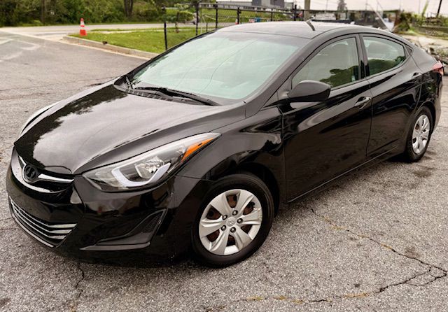2016 Hyundai Elantra Image 1