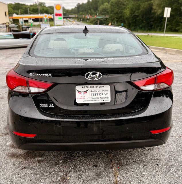 2016 Hyundai Elantra Image 5