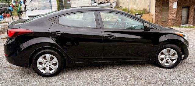 2016 Hyundai Elantra Image 7