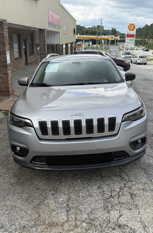 2019 Jeep Cherokee Image 2