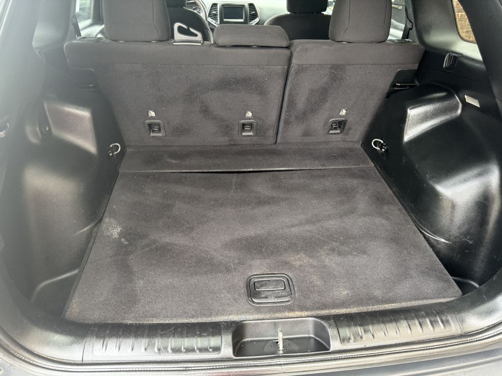 2019 Jeep Cherokee Image 14