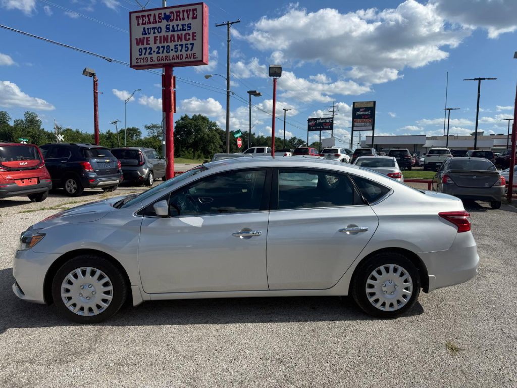 2016 Nissan Sentra Image 4