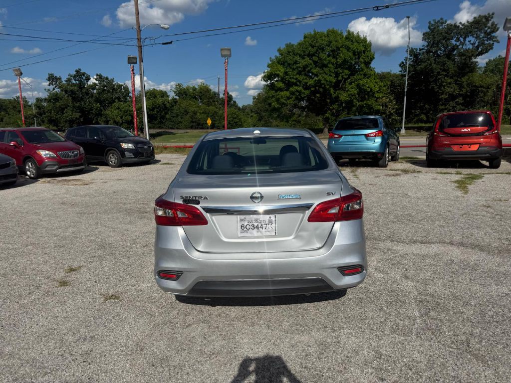 2016 Nissan Sentra Image 6