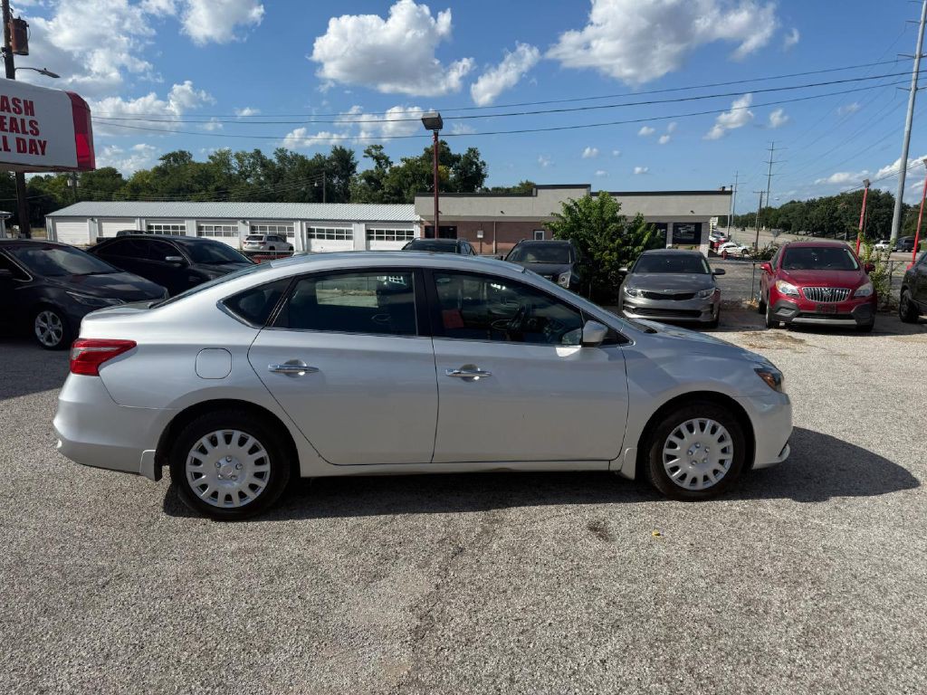 2016 Nissan Sentra Image 8