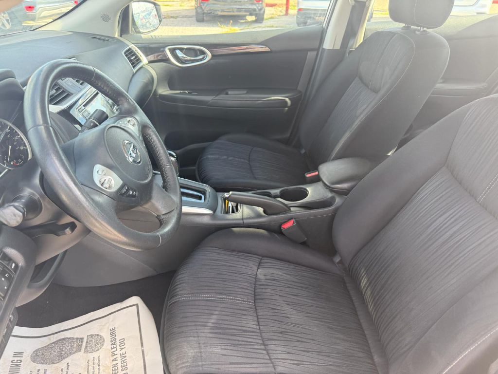 2016 Nissan Sentra Image 11