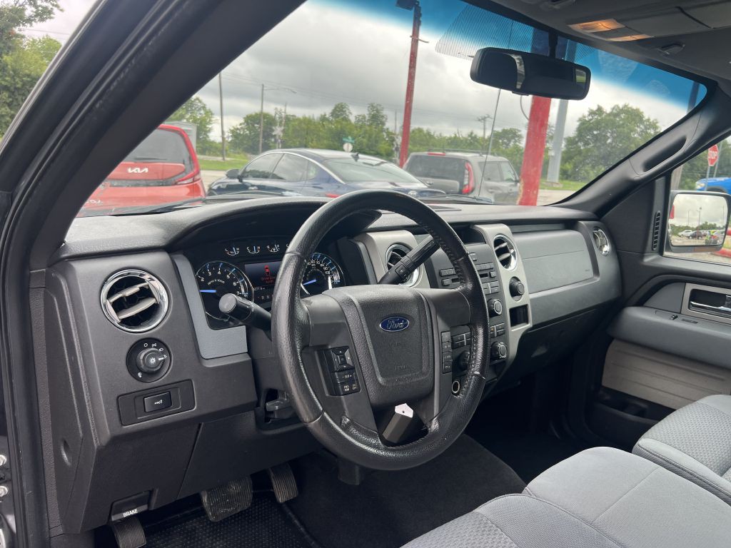 2011 Ford F-150 Image 12