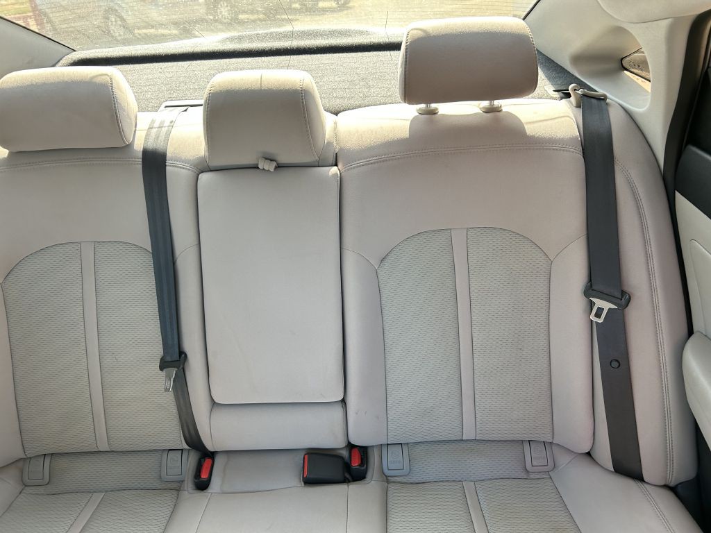 2016 Hyundai Sonata Image 12