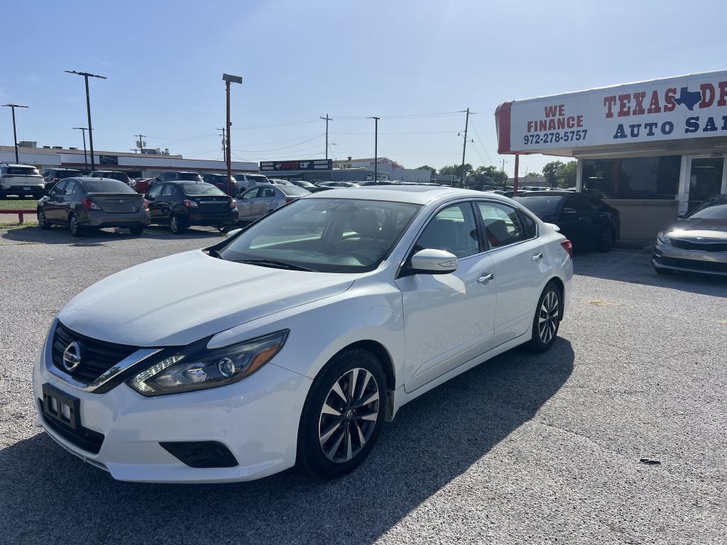 2017 Nissan Altima Image 1