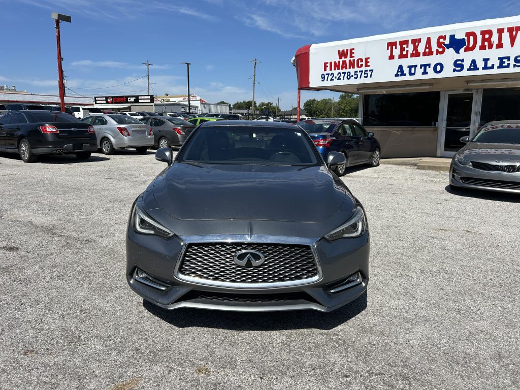 2017 INFINITI Q60 Image 2