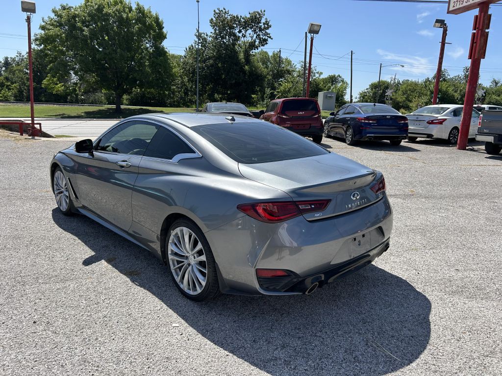 2017 INFINITI Q60 Image 7