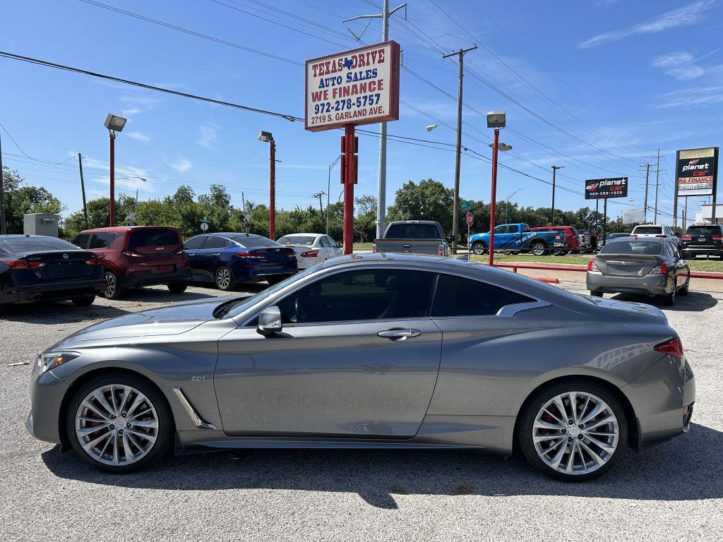 2017 INFINITI Q60 Image 8