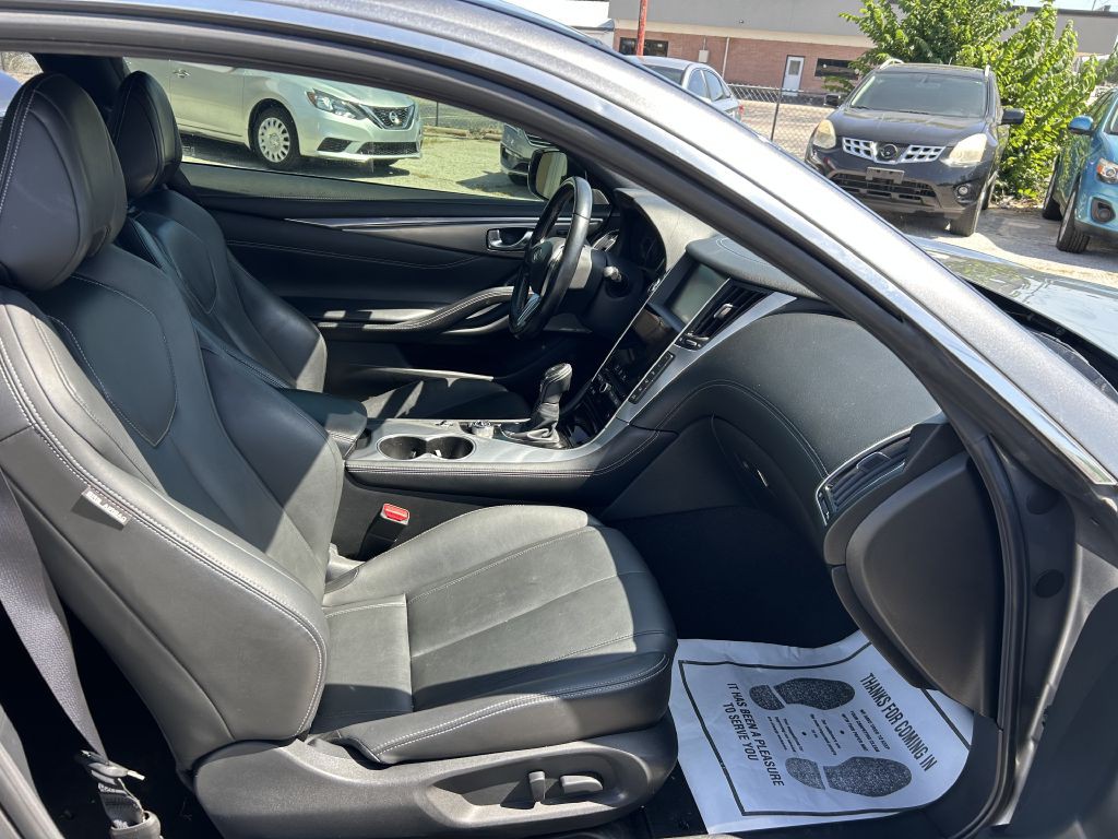 2017 INFINITI Q60 Image 14